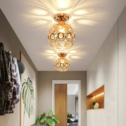 LuxoraGlow - Golden Sphere Light | Luxe gouden verlichting voor een stijlvolle hal