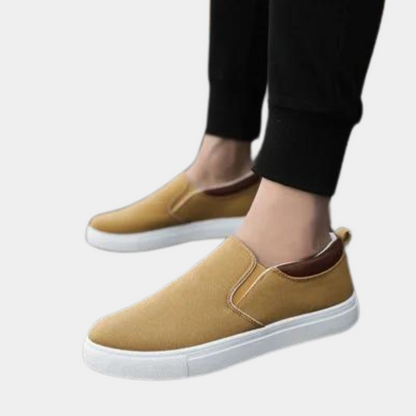 Moderne Slipper für Herren