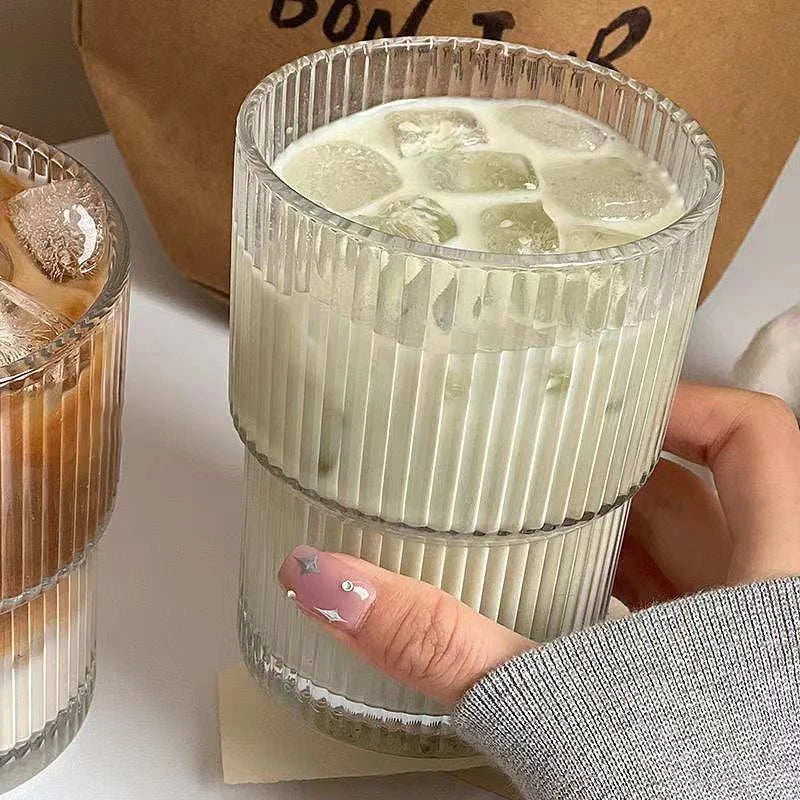 Stripe Glass | Elegante drinkbeker met deksel en rietje