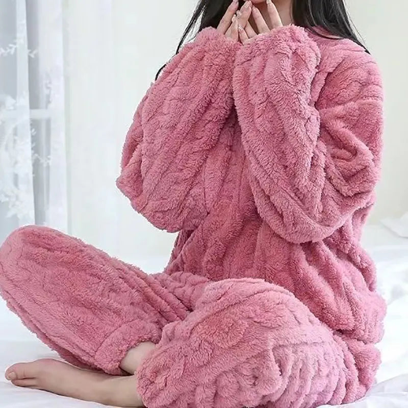 Arya  -  Knusse Fleece Pyjama Set